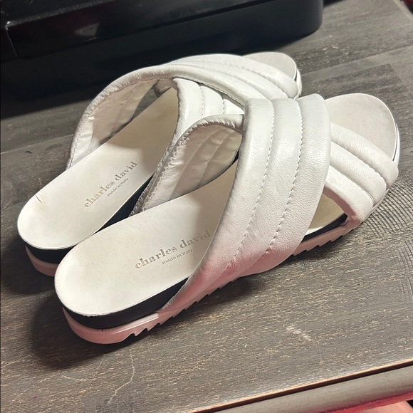 Charles David white padded criss-cross slide sandals. Leather Women’s 36 - Picture 2 of 6